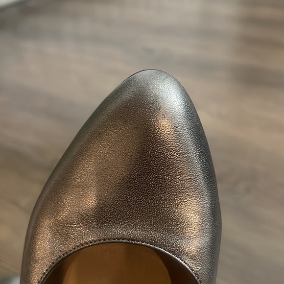 Bruno Magli Metallic Pewter Wedge Heel Sz 38 1/2 - Picture 13 of 16